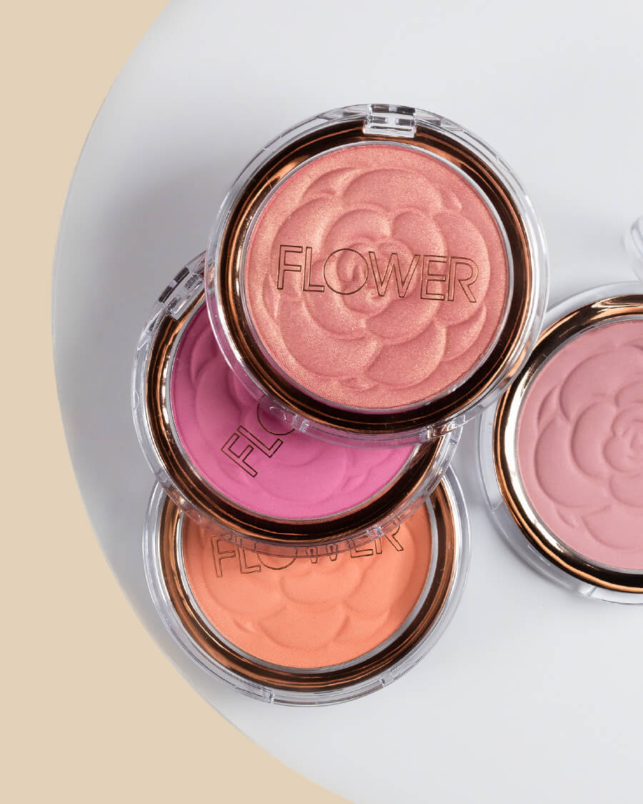 Warm Hibiscus-Lifestyle 3