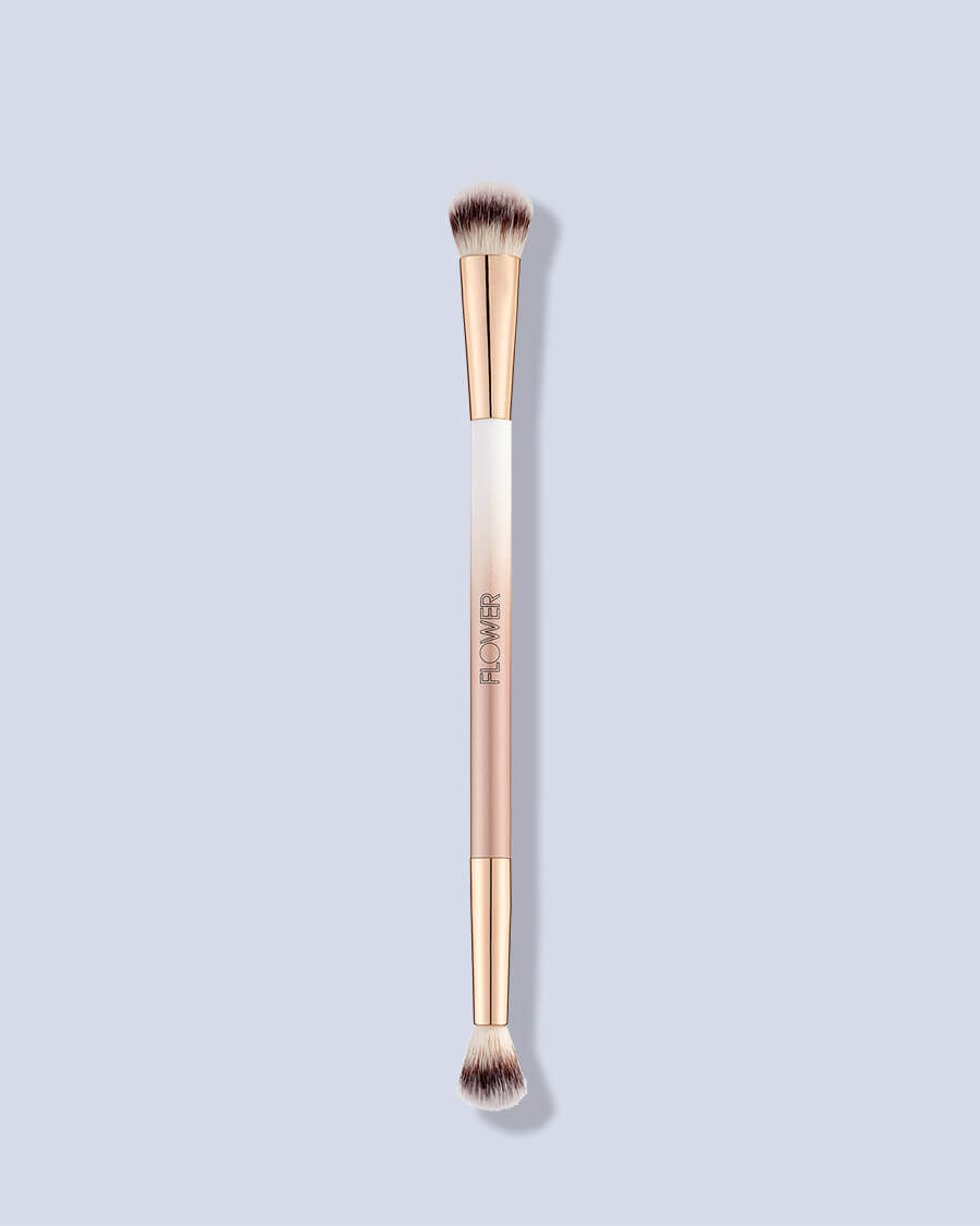 Eyeshadow Shade & Blend Brush